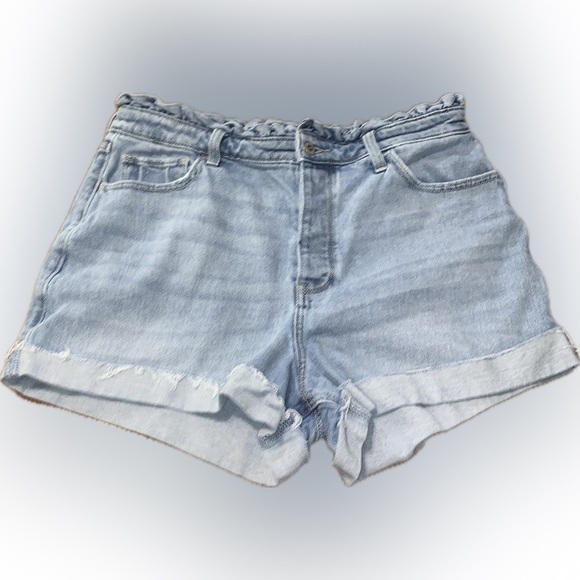 Hollister Pants - Hollister Ultra High Rise Mom Denim Shorts Vintage Stretch Light Blue Ruffle 15